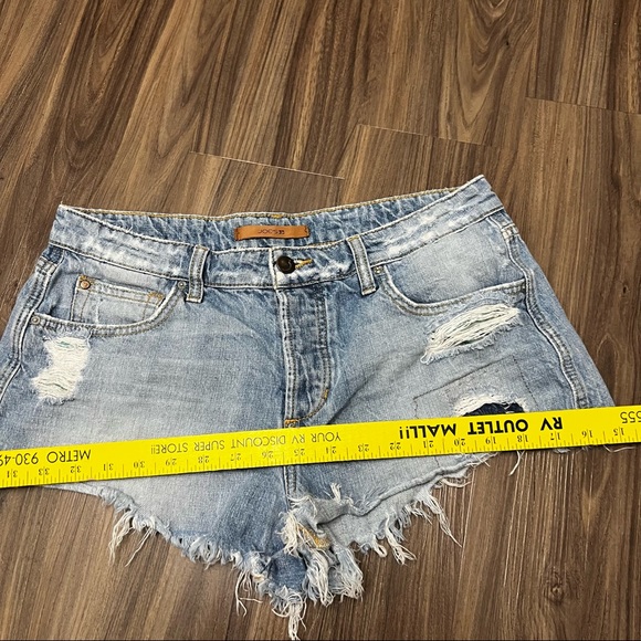Joe's Jeans Collector's Edition Tayla Shorts sz 28 distressed cut off shorts - Picture 9 of 12